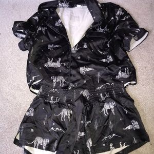 2 piece garage silk pyjama set